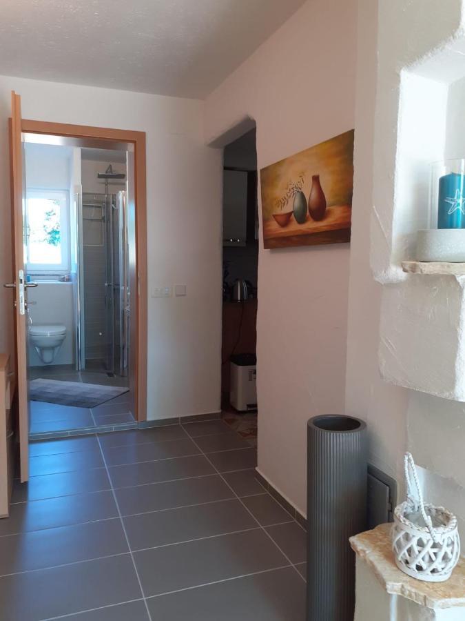 Apartments Familie Vujec Skrbcici Luaran gambar
